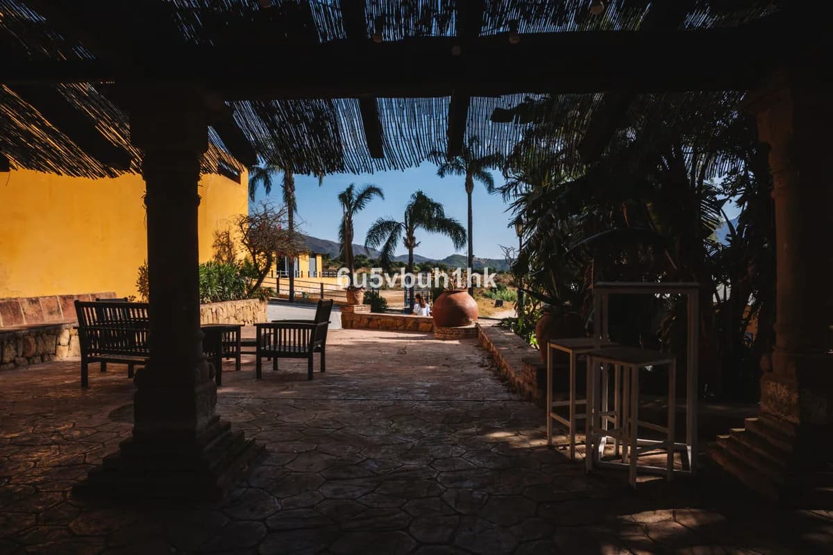 5 Bedroom Finca - Cortijo for Sale in Entrerrios, Málaga - Image 4