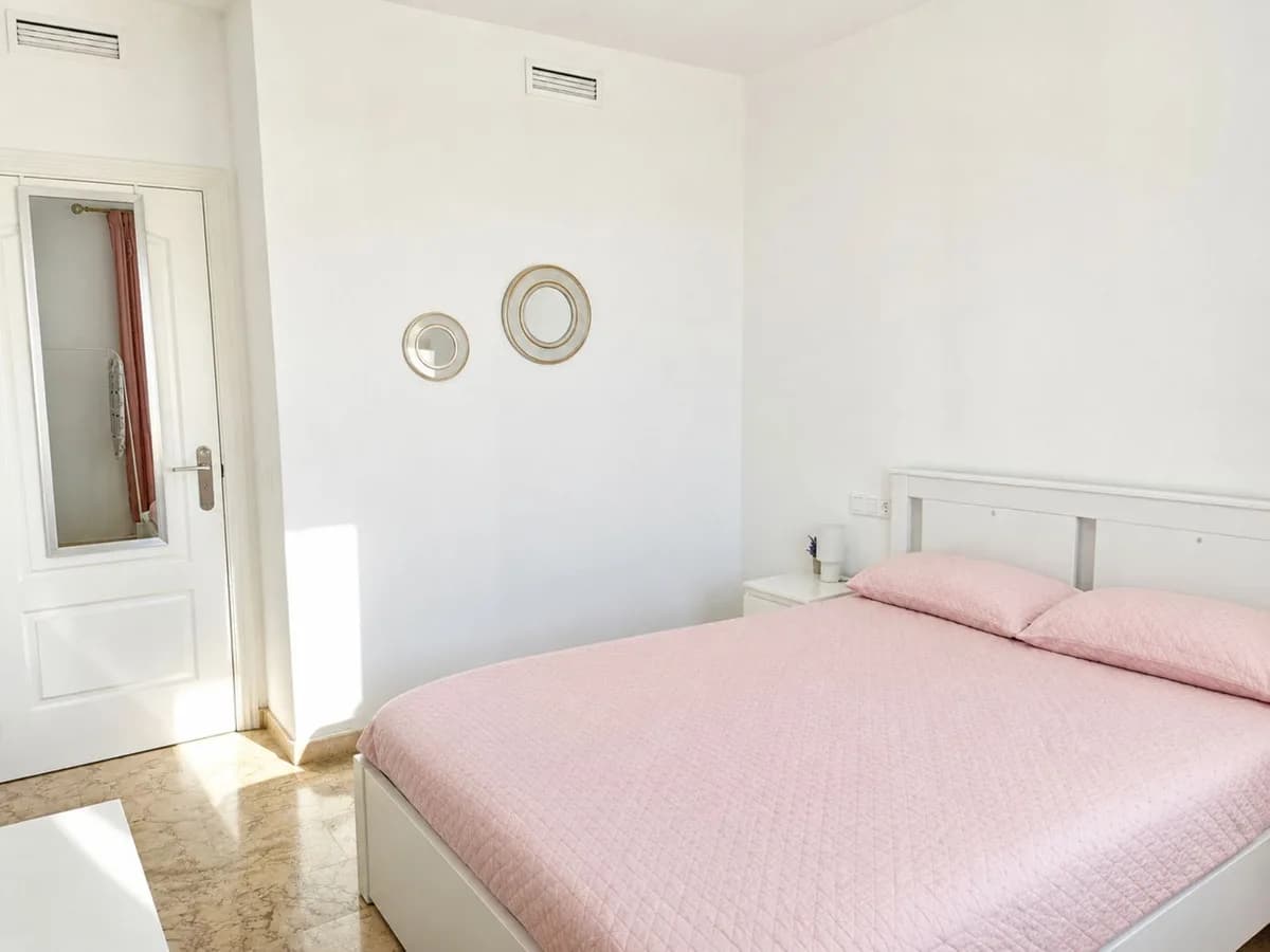 2 Bedroom Ground Floor Apartment for Sale in Manilva, Málaga - Image 5