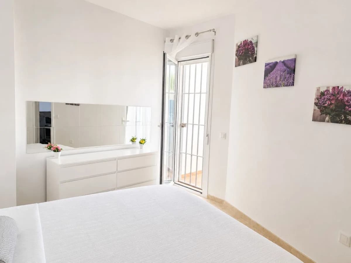 2 Bedroom Ground Floor Apartment for Sale in Manilva, Málaga - Image 8