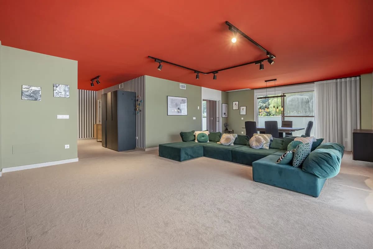 4 Bedroom Middle Floor Apartment for Sale in Sotogrande, Cádiz - Image 9