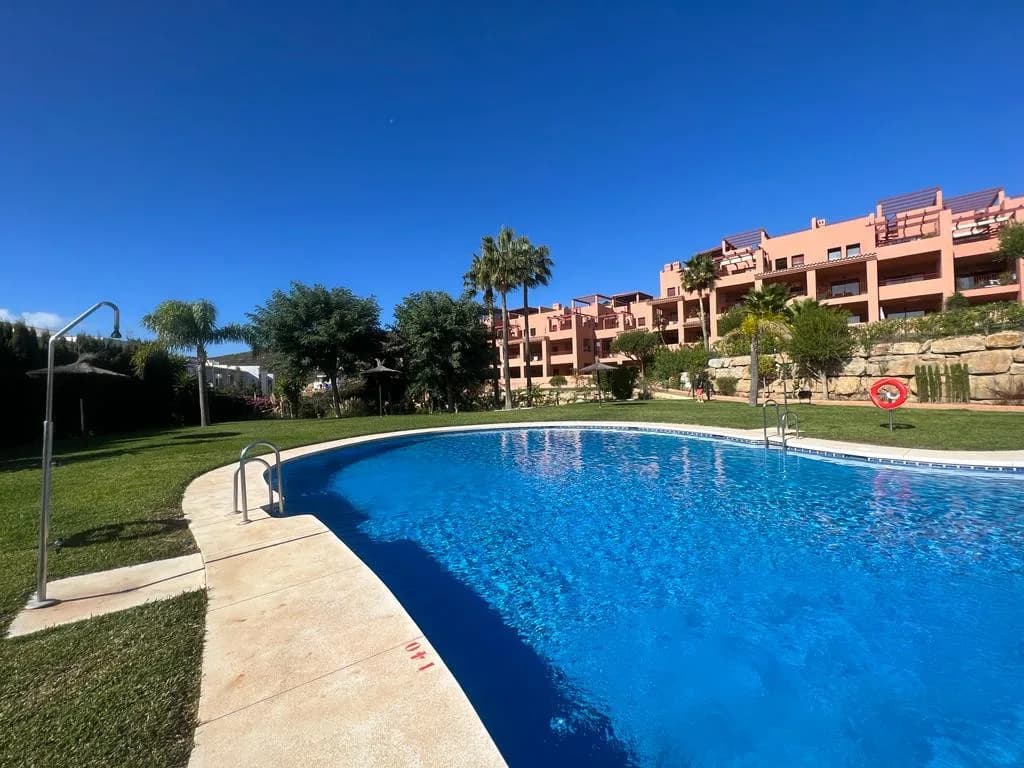2 Bedroom Ground Floor Apartment for Sale in Manilva, Málaga - Image 2