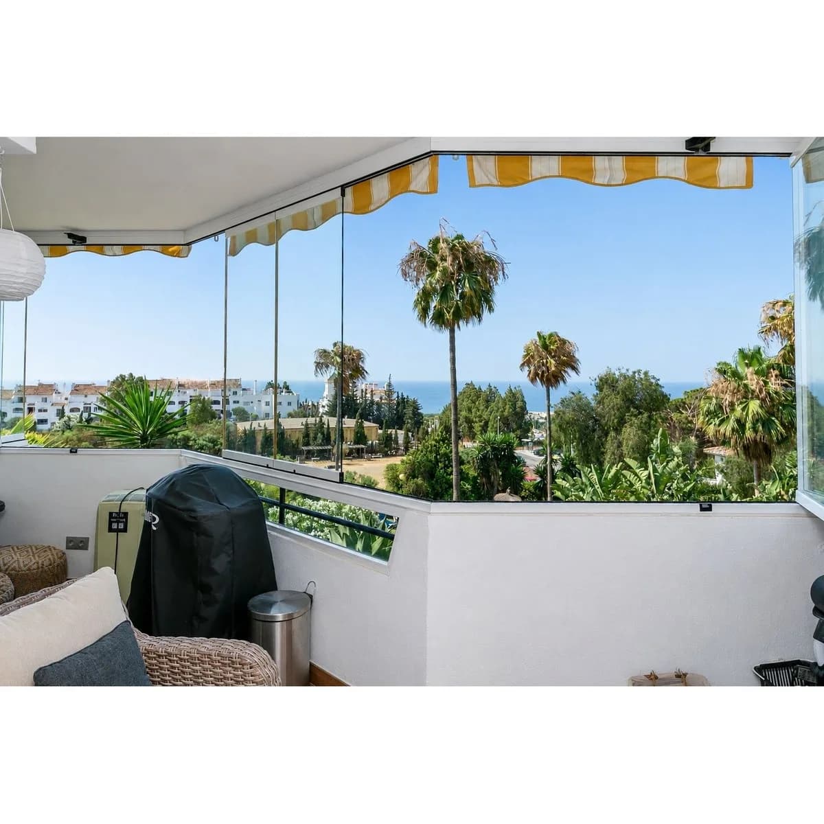 2 Bedroom Ground Floor Apartment for Sale in Mijas, Málaga