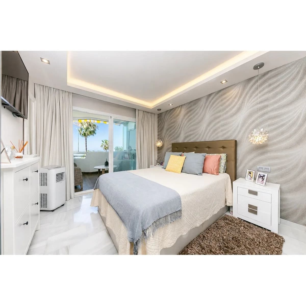 2 Bedroom Ground Floor Apartment for Sale in Mijas, Málaga - Image 3