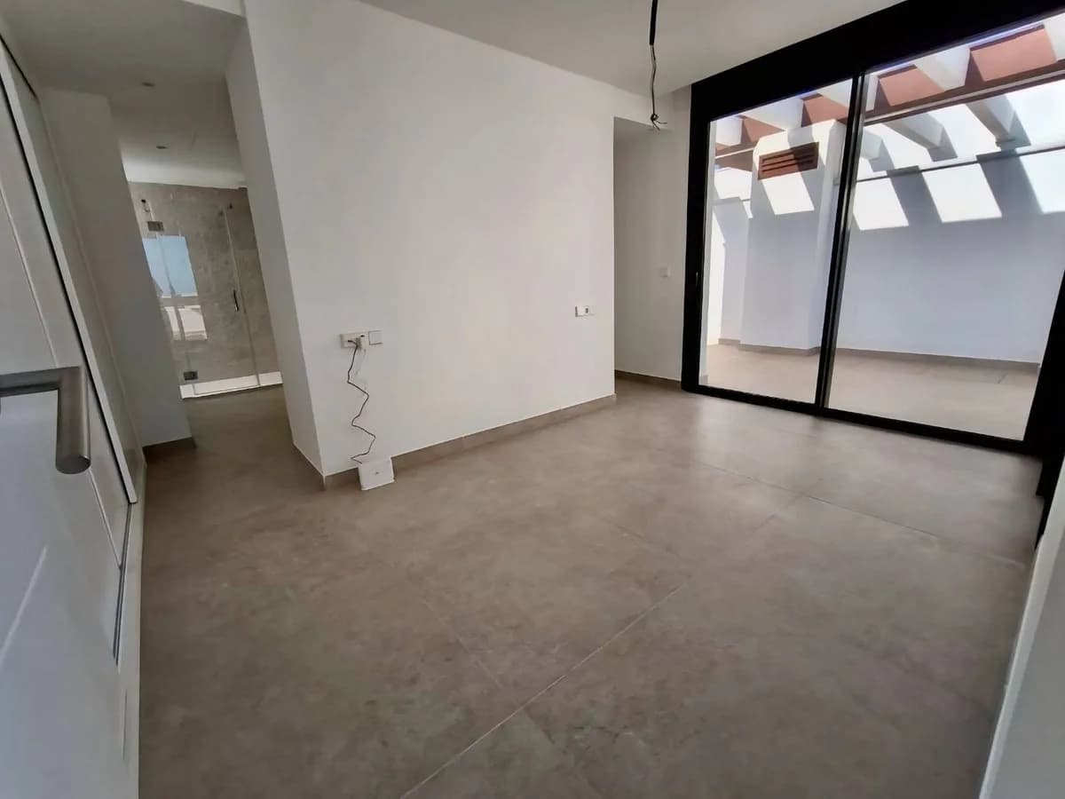4 Bedroom Penthouse Duplex for Sale in Bel Air, Málaga - Image 4