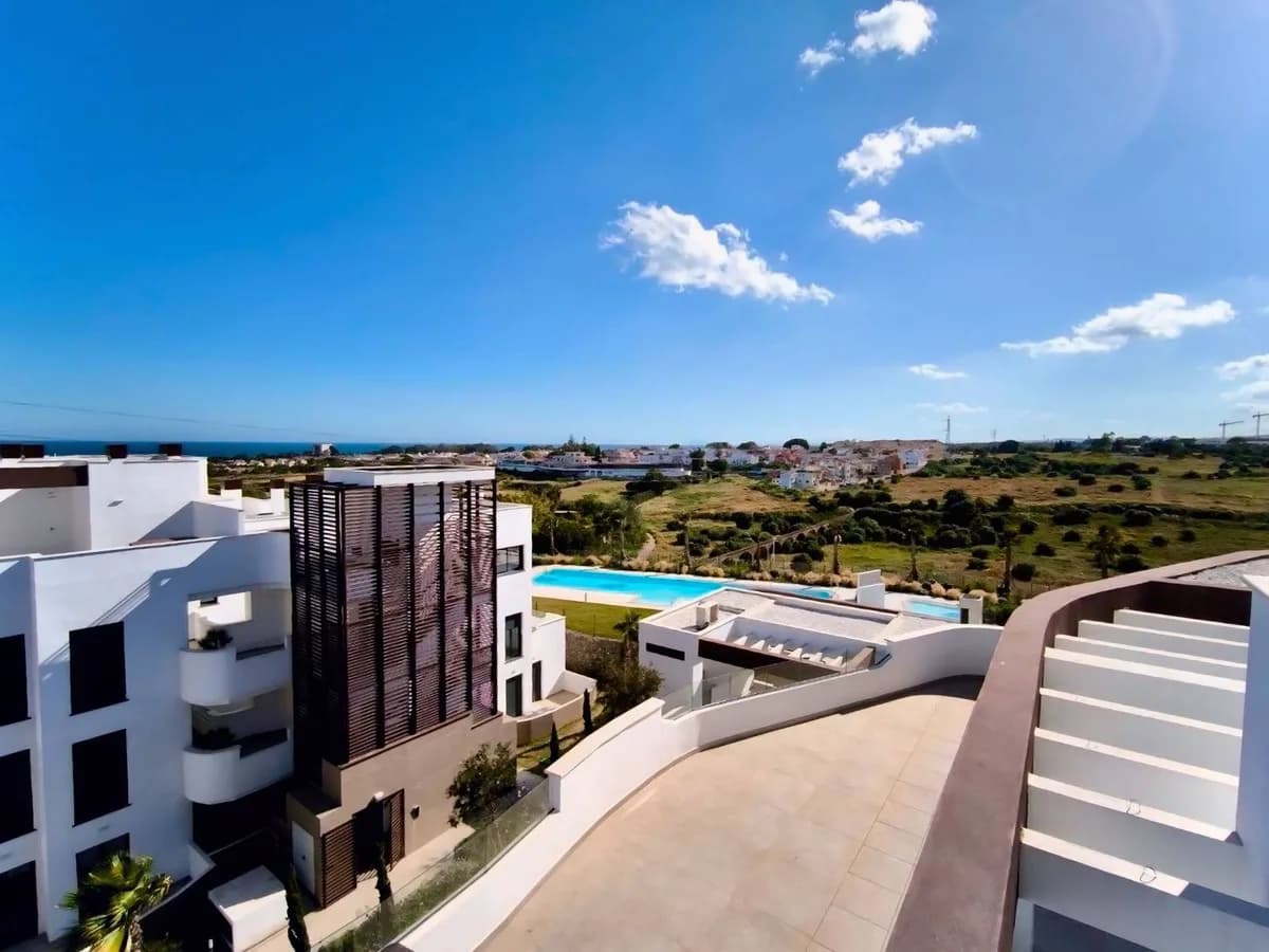 4 Bedroom Penthouse Duplex for Sale in Bel Air, Málaga - Image 5