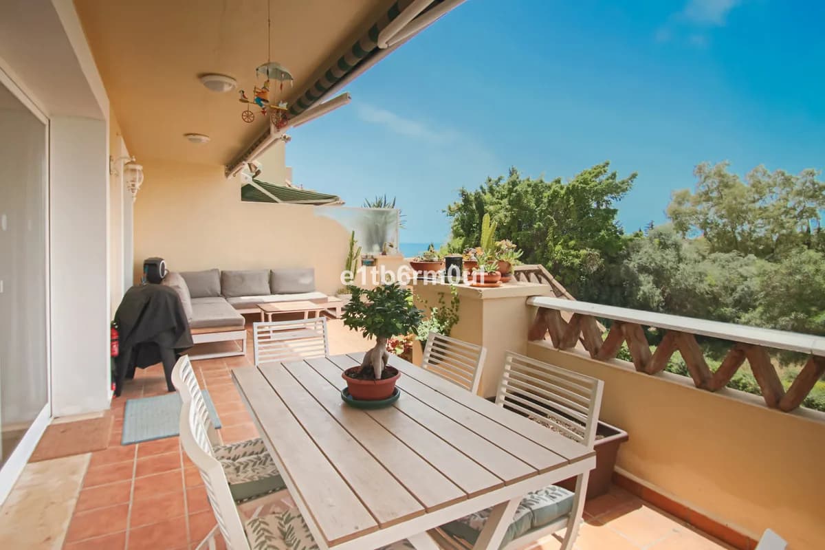 3 Bedroom Penthouse for Sale in Nagüeles, Málaga