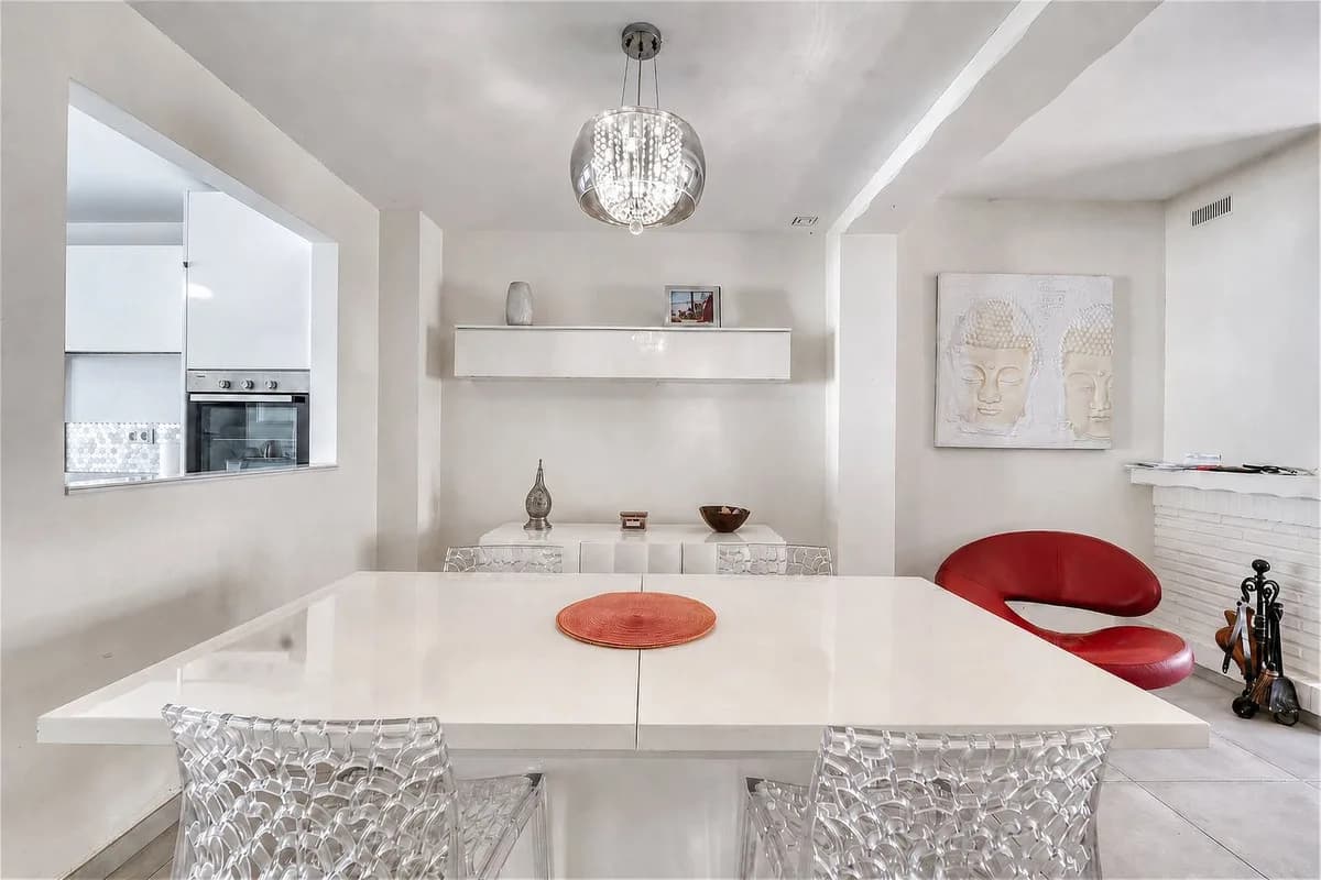 3 Bedroom Townhouse for Sale in Casares, Málaga - Image 8