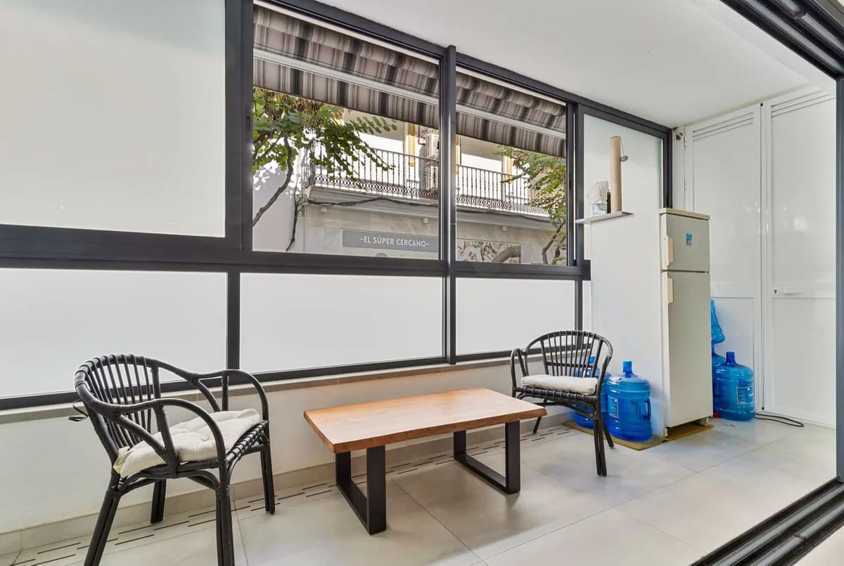 2 Bedroom Middle Floor Apartment for Sale in Los Boliches, Málaga - Image 9