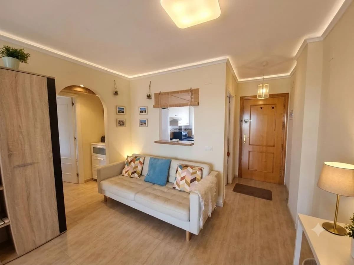 1 Bedroom Penthouse for Sale in Calahonda, Málaga - Image 9
