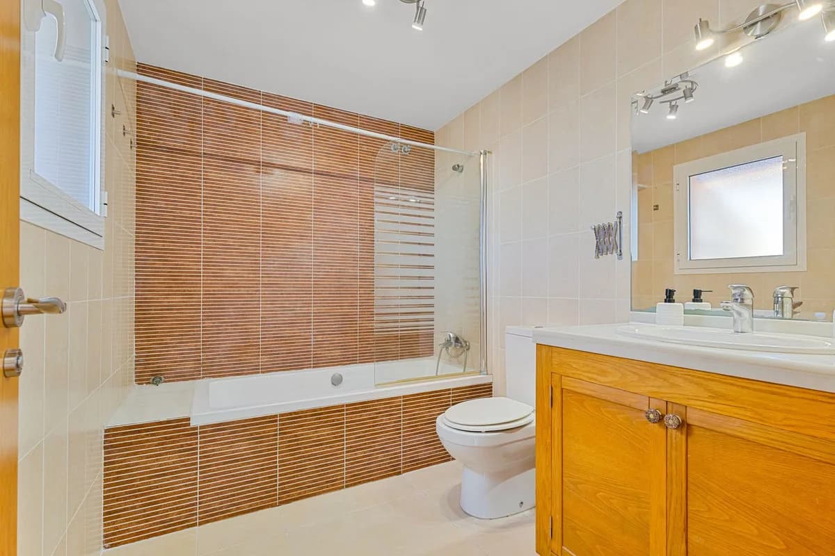 2 Bedroom Penthouse Duplex for Sale in Mijas Costa, Málaga - Image 7