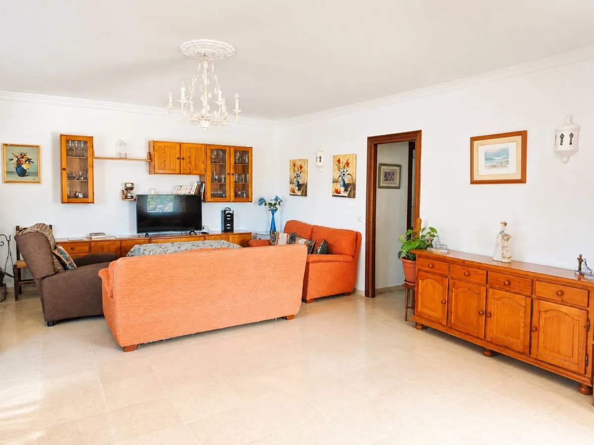6 Bedroom Finca - Cortijo for Sale in Estepona, Málaga - Image 8