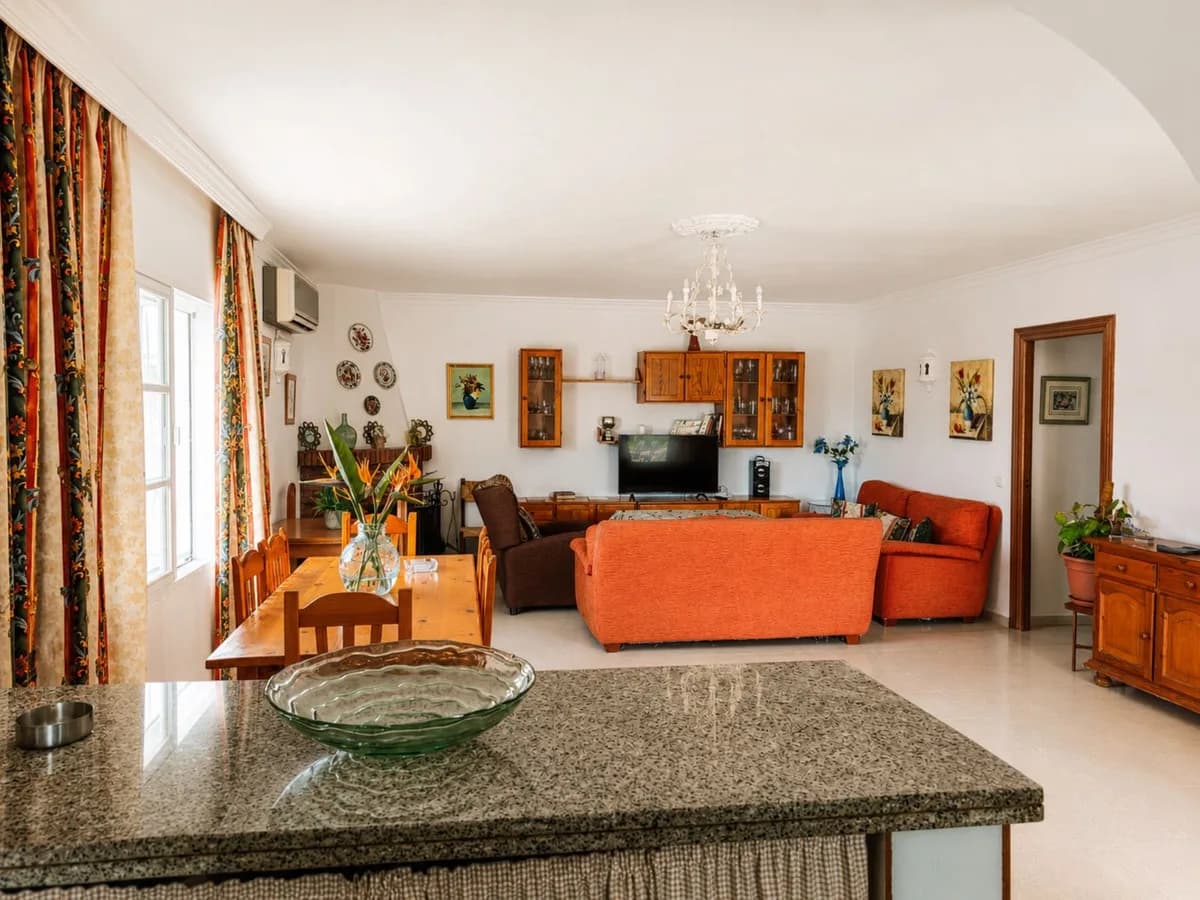 6 Bedroom Finca - Cortijo for Sale in Estepona, Málaga - Image 9