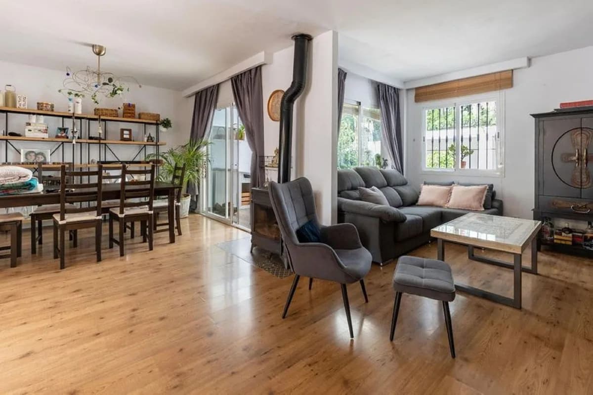 3 Bedroom Townhouse for Sale in Nueva Andalucía, Málaga - Image 3