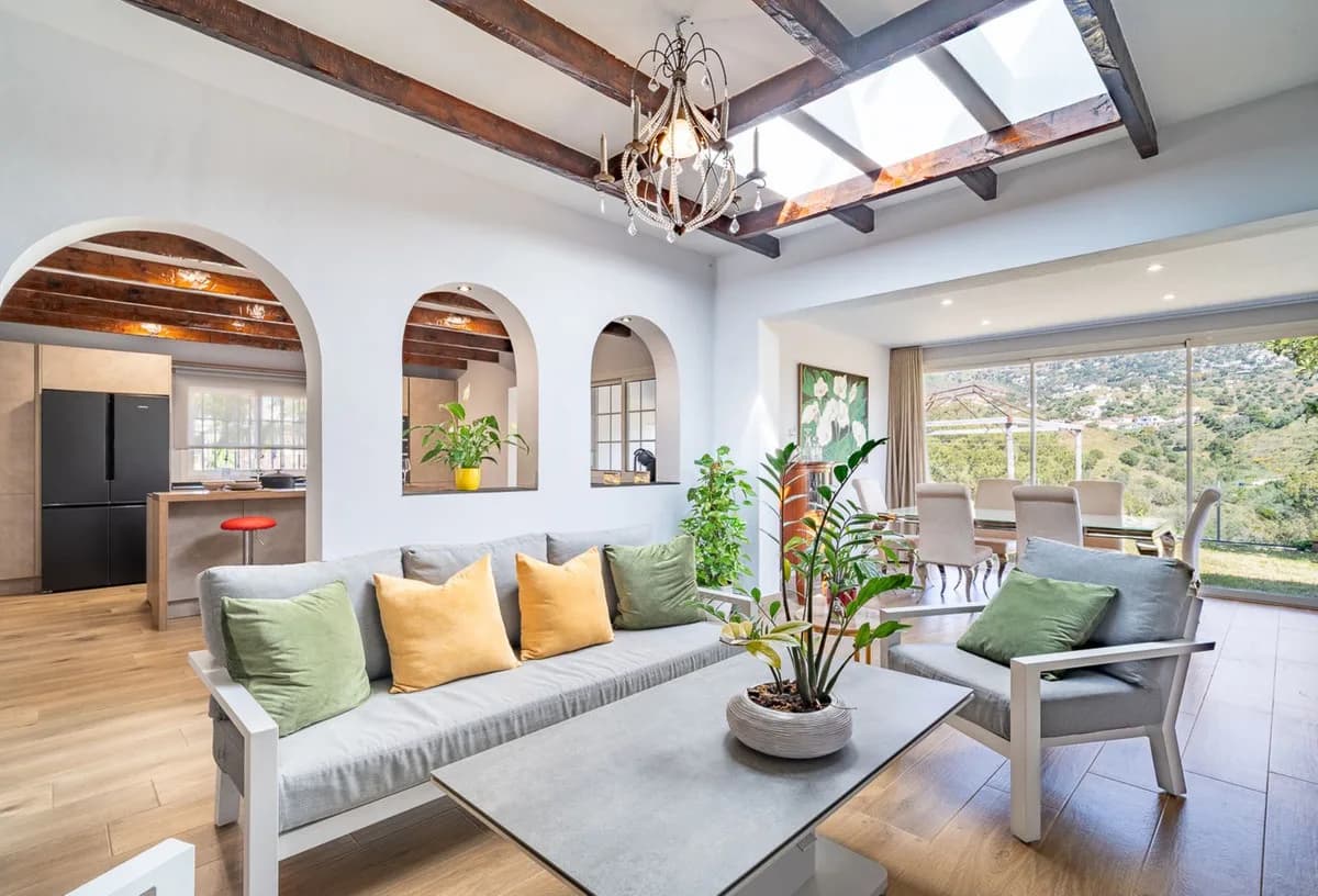 3 Bedroom Detached Villa for Sale in Mijas, Málaga - Image 4