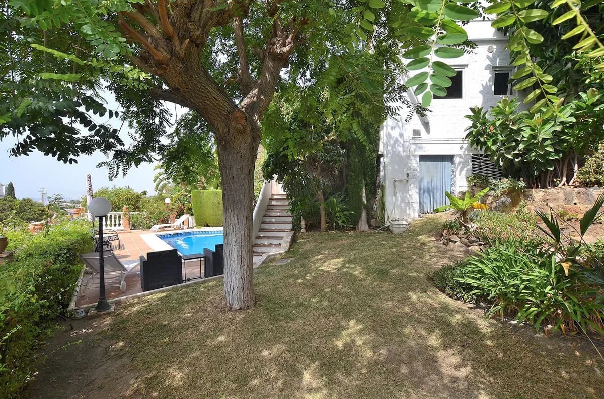 3 Bedroom Detached Villa for Sale in Benalmadena Costa, Málaga - Image 6