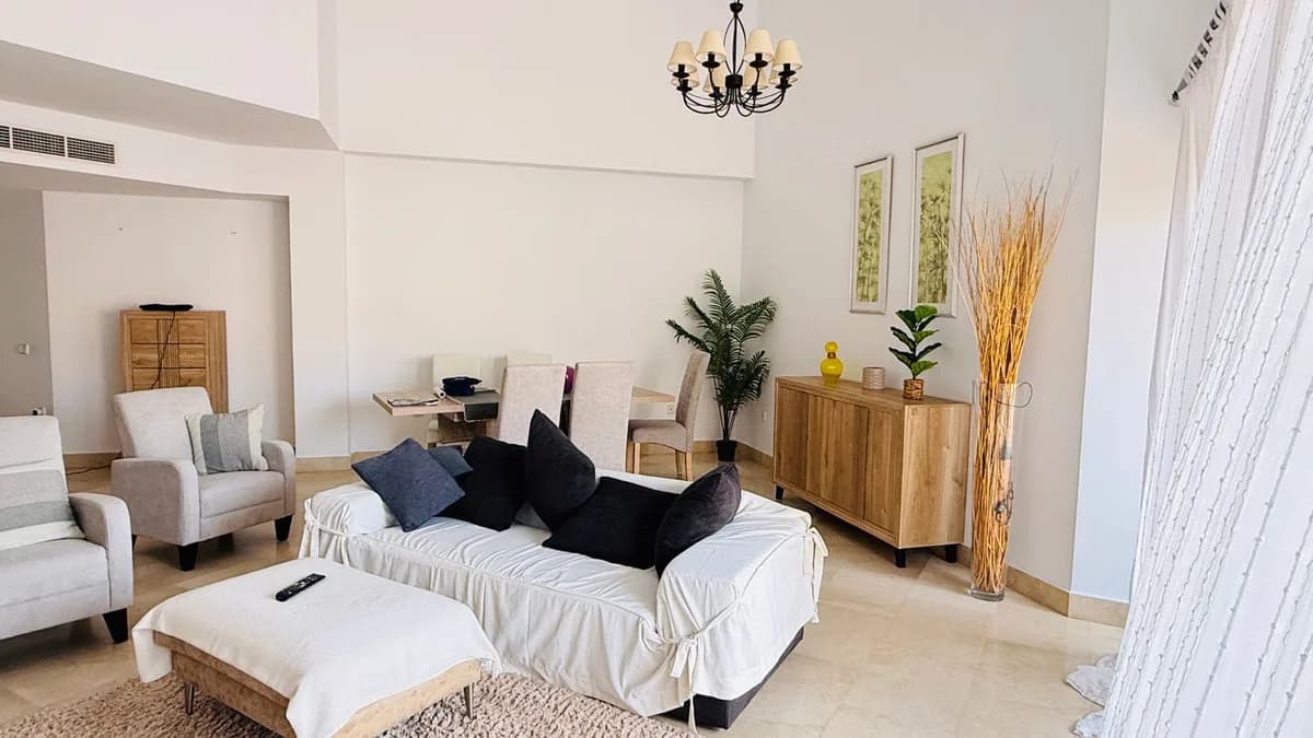 3 Bedroom Penthouse for Sale in Sotogrande Puerto, Cádiz - Image 4