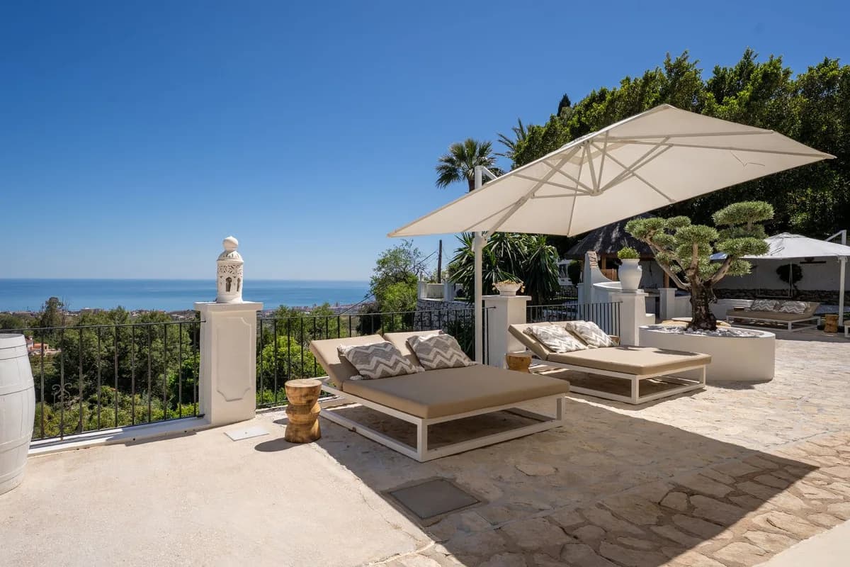 11 Bedroom Detached Villa for Sale in Mijas, Málaga - Image 8