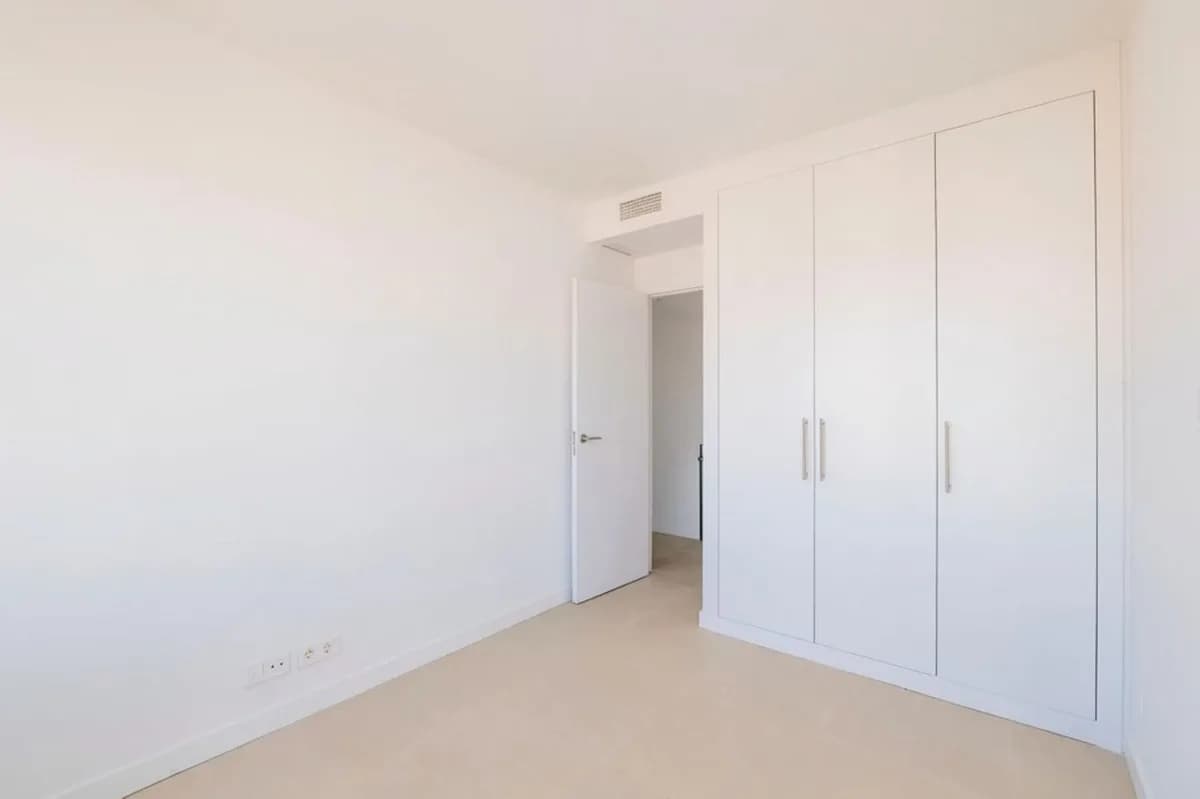 3 Bedroom Detached Villa for Sale in Estepona, Málaga - Image 5