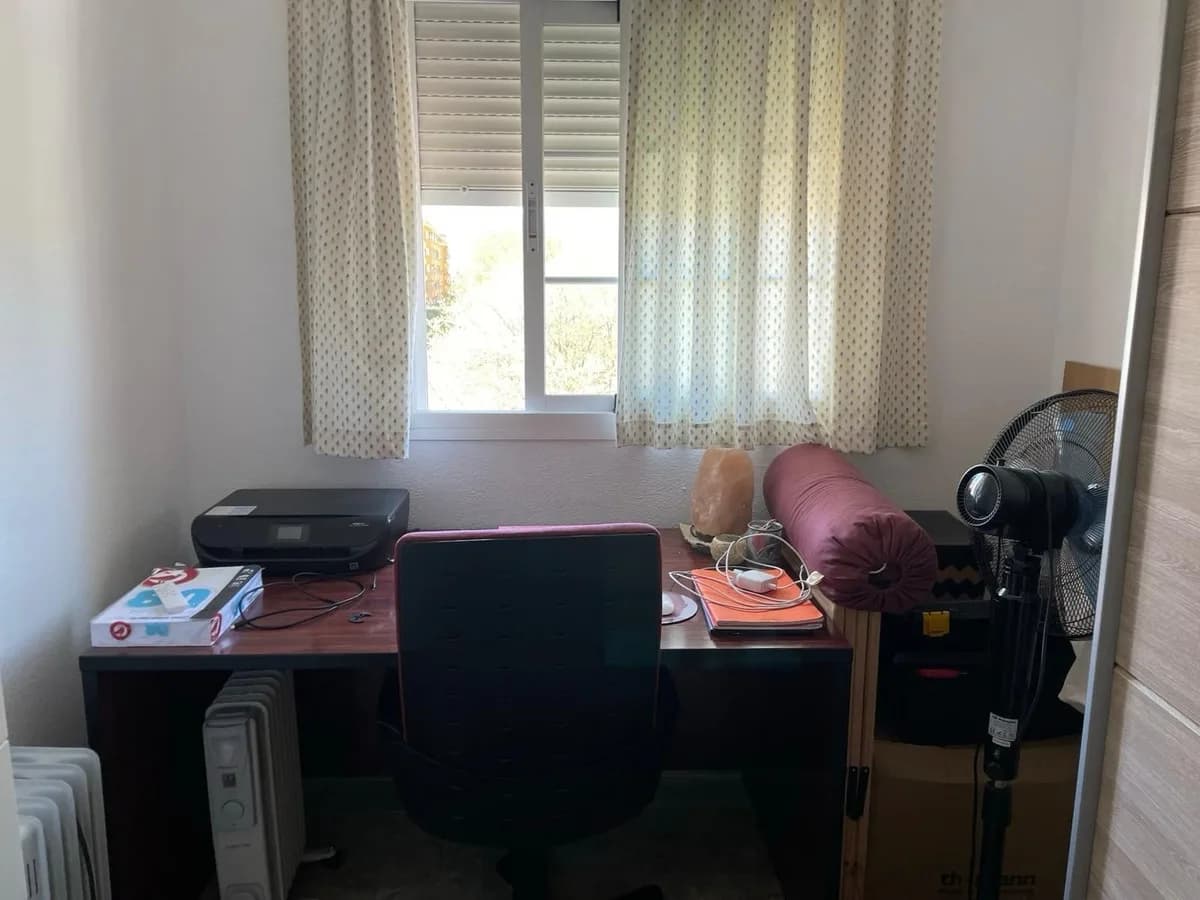 4 Bedroom Middle Floor Apartment for Sale in San Pedro de Alcántara, Málaga - Image 6