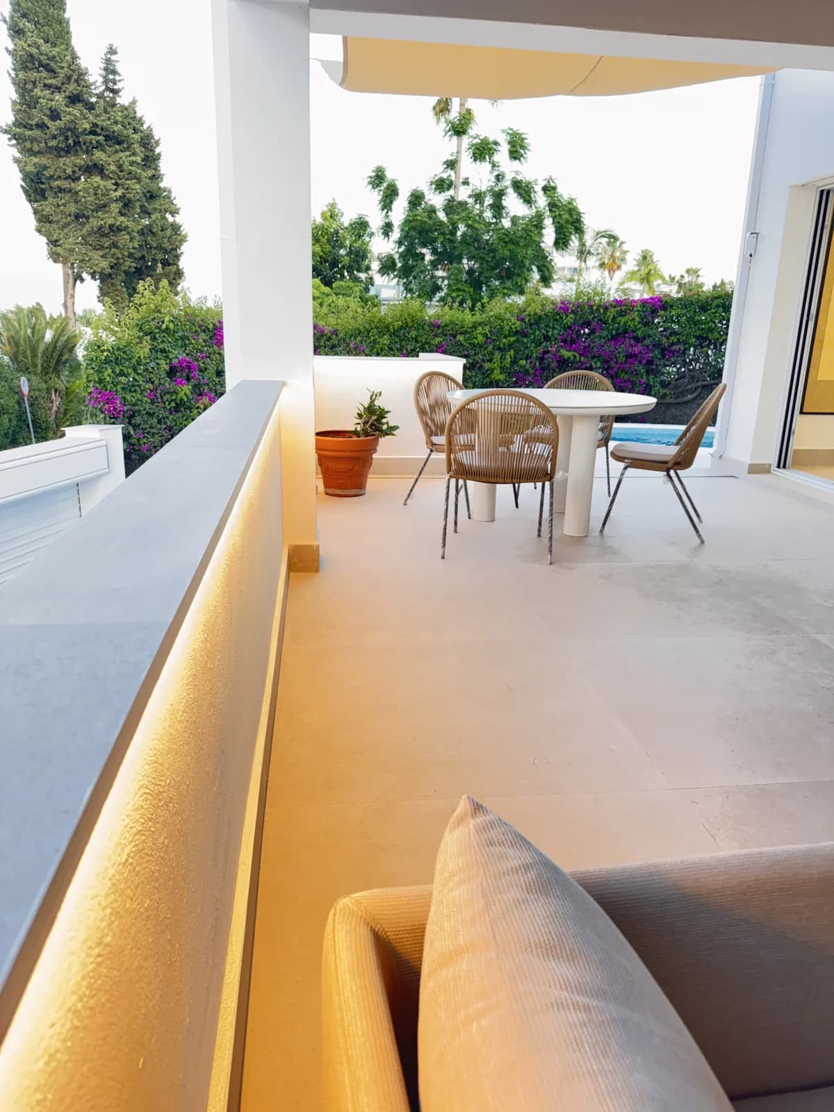 3 Bedroom Semi-Detached House for Sale in Guadalmina Alta, Málaga - Image 4