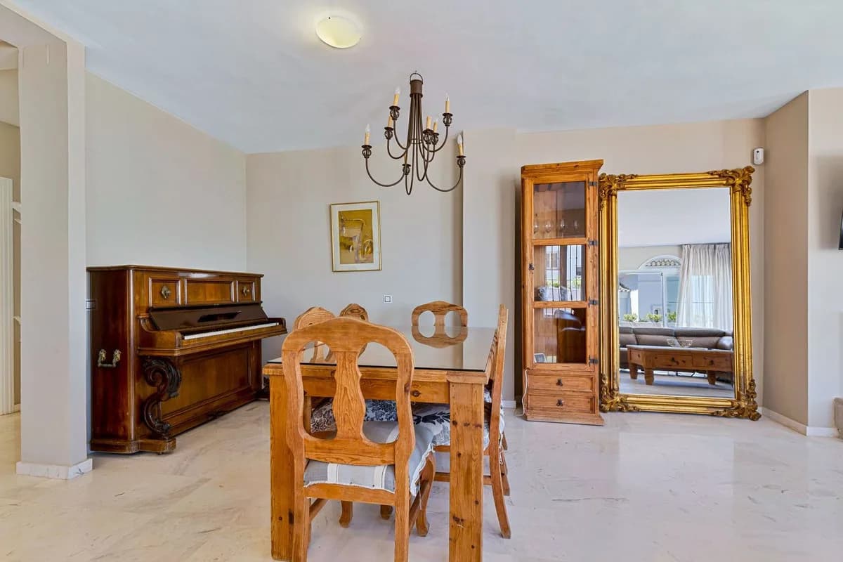 3 Bedroom Townhouse for Sale in Mijas Costa, Málaga - Image 4