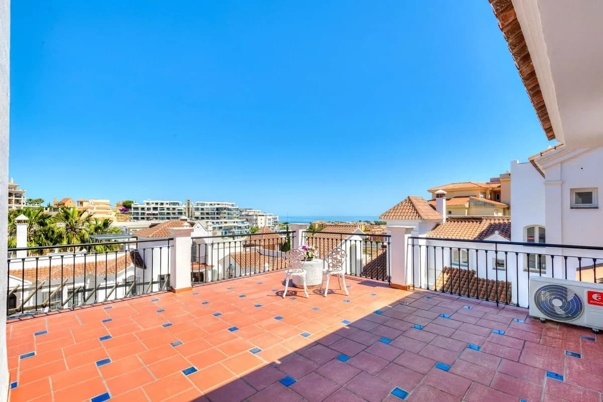 3 Bedroom Townhouse for Sale in Mijas Costa, Málaga - Image 7