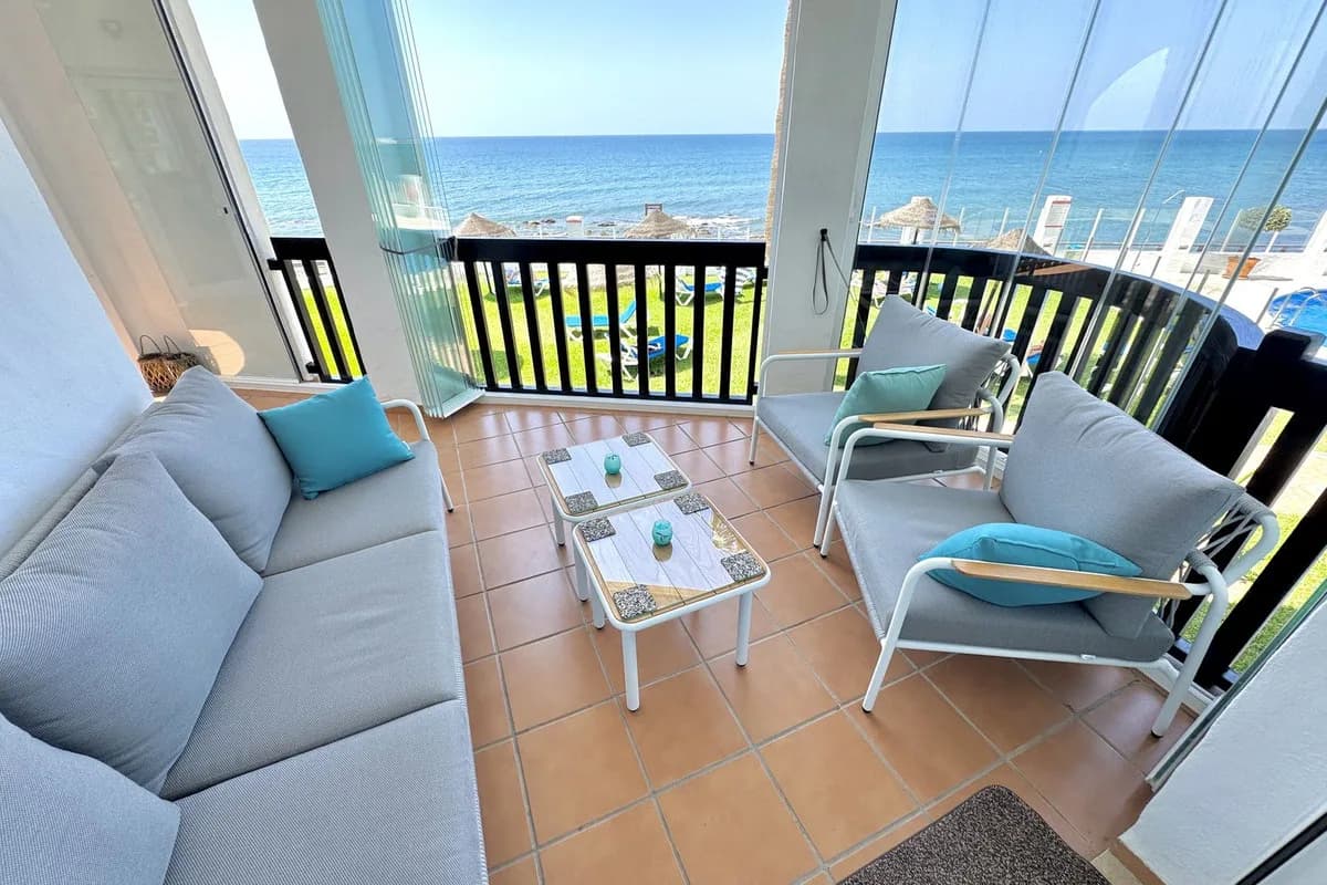 2 Bedroom Ground Floor Apartment for Sale in Calahonda, Málaga - Image 3