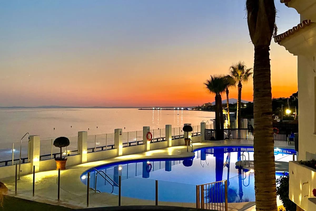 2 Bedroom Ground Floor Apartment for Sale in Calahonda, Málaga - Image 6