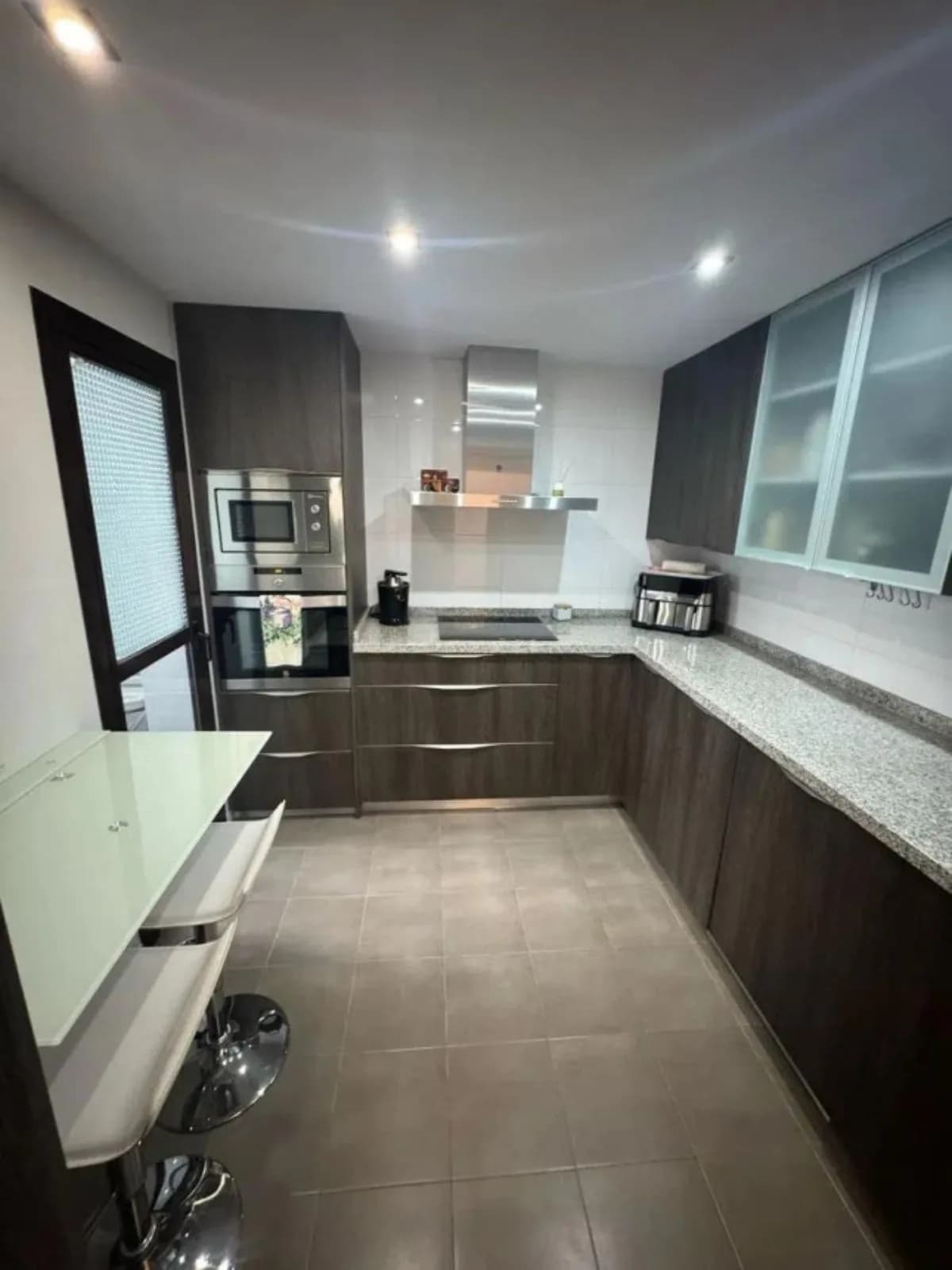 2 Bedroom Ground Floor Apartment for Sale in Monda, Málaga - Image 3