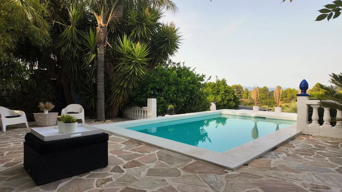 5 Bedroom Finca - Cortijo for Sale in Alhaurín el Grande, Málaga - Image 2