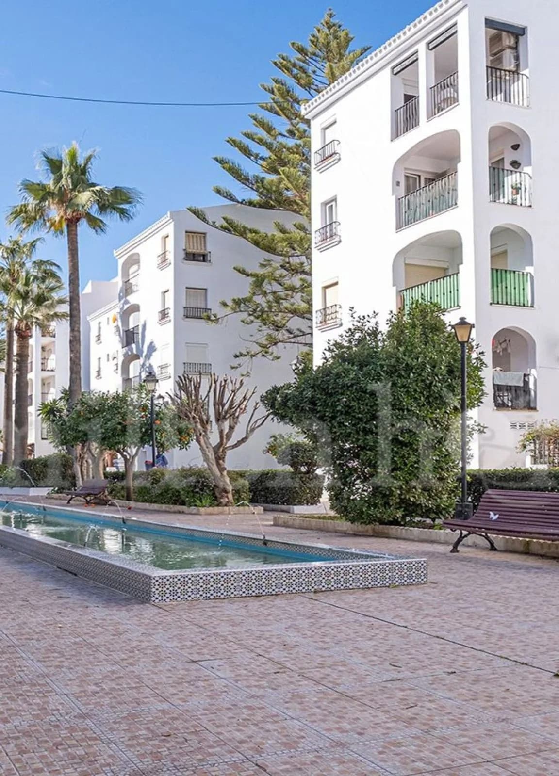 2 Bedroom Middle Floor Apartment for Sale in San Luis de Sabinillas, Málaga