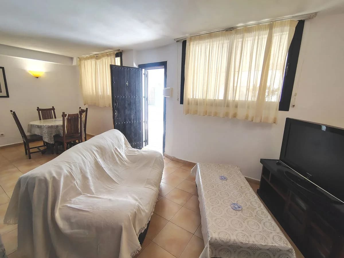 1 Bedroom Ground Floor Apartment for Sale in Mijas, Málaga - Image 9
