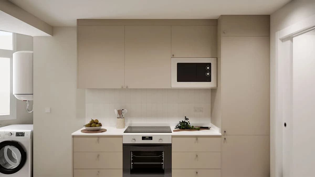 3 Bedroom Middle Floor Apartment for Sale in Fuengirola, Málaga - Image 7