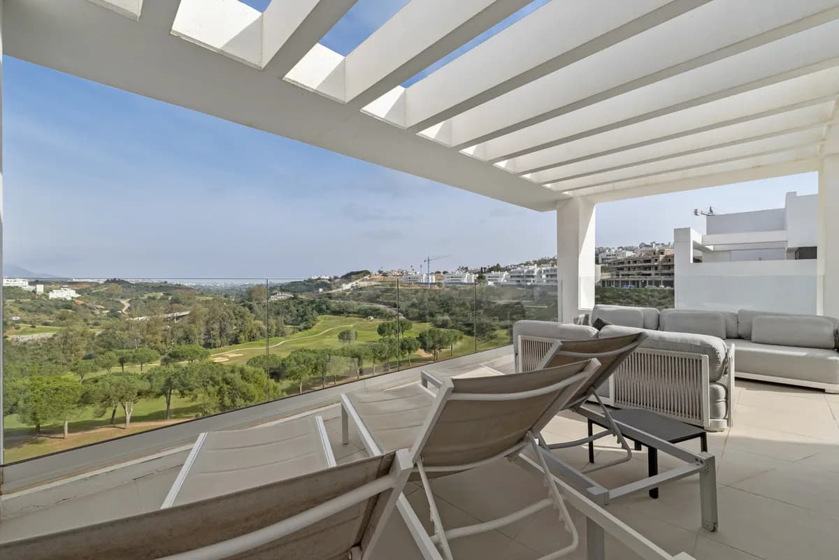 3 Bedroom Penthouse for Sale in La Cala Golf, Málaga - Image 8