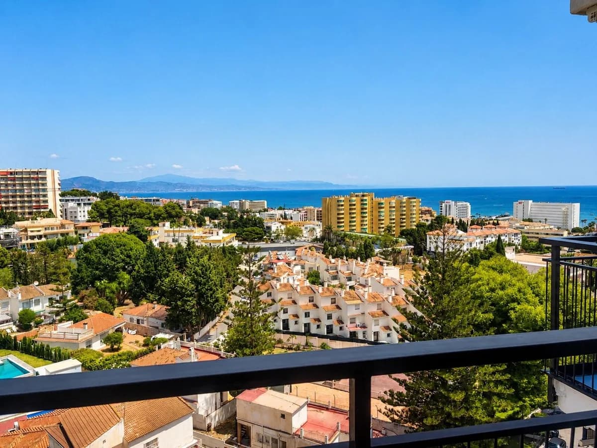 1 Bedroom Penthouse for Sale in Benalmadena Costa, Málaga - Image 5