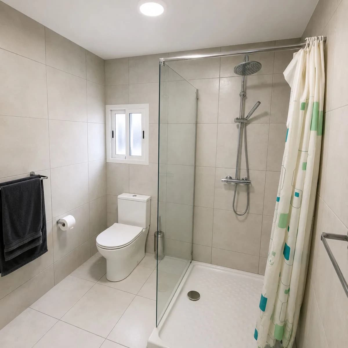 4 Bedroom Detached Villa for Sale in El Faro, Málaga - Image 8