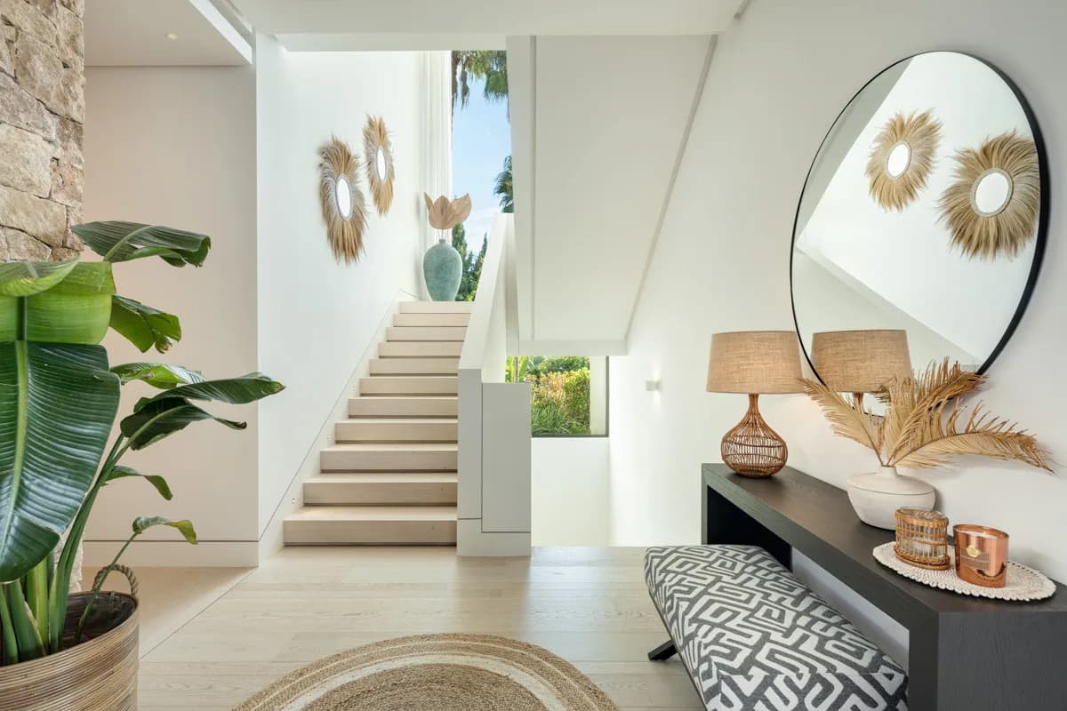 6 Bedroom Detached Villa for Sale in La Quinta, Málaga - Image 6