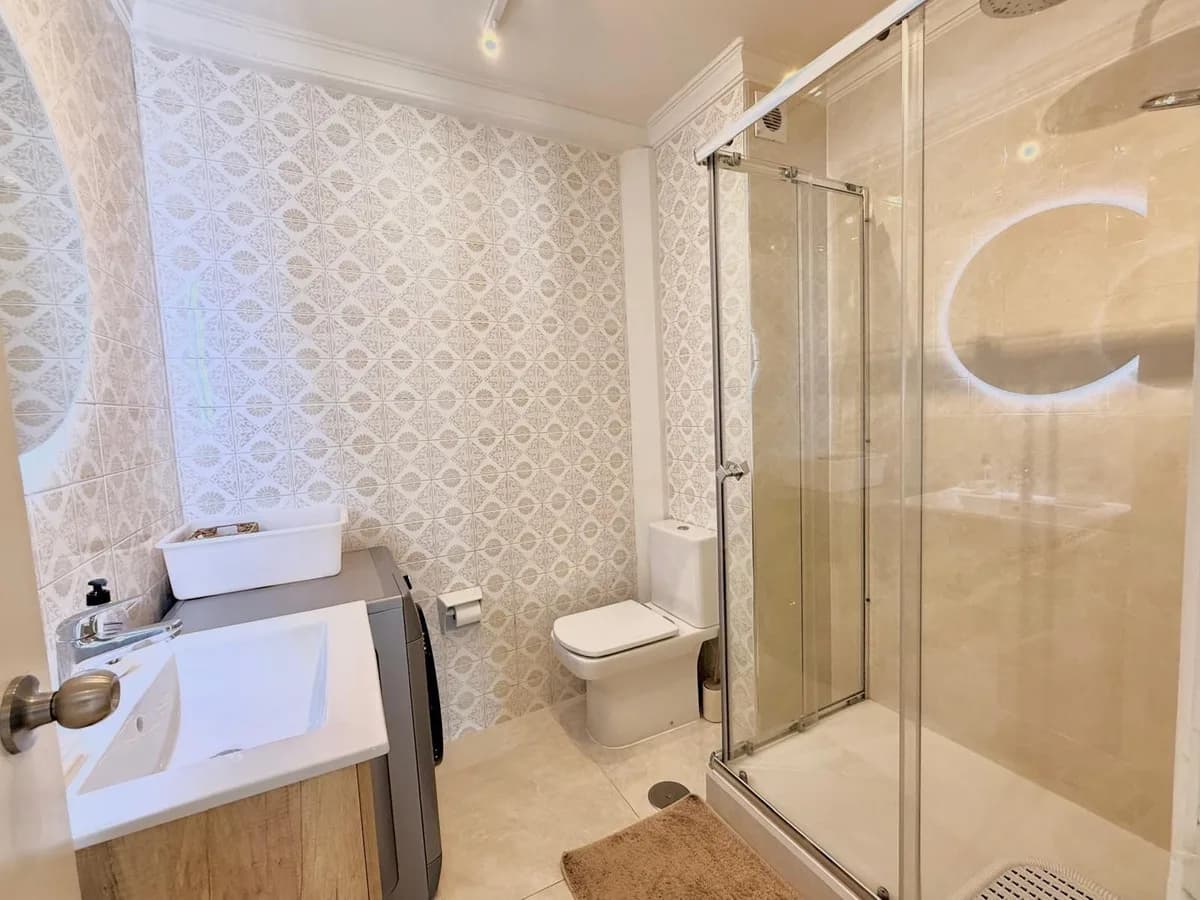 2 Bedroom Penthouse for Sale in Fuengirola, Málaga - Image 7