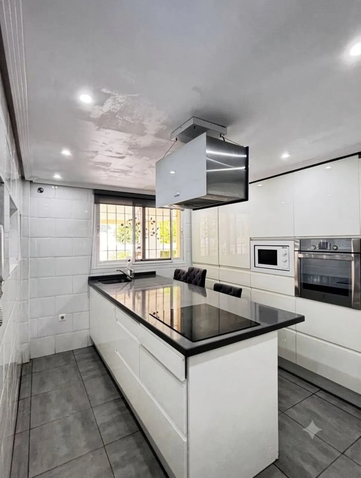 4 Bedroom Townhouse for Sale in Campanillas, Málaga - Image 8