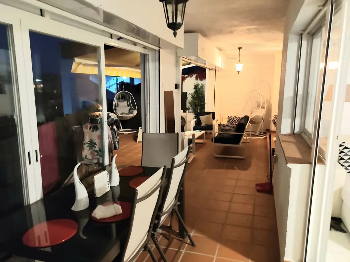 3 Bedroom Ground Floor Apartment for Sale in Benalmadena Costa, Málaga - Image 9