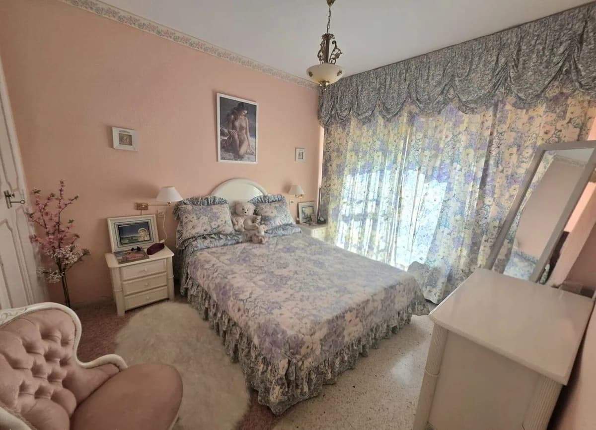 3 Bedroom Townhouse for Sale in Estepona, Málaga - Image 7
