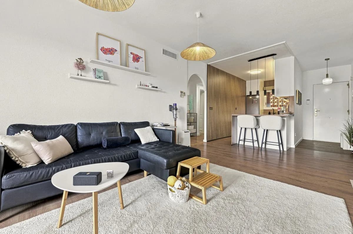 2 Bedroom Middle Floor Apartment for Sale in Reserva de Marbella, Málaga - Image 4
