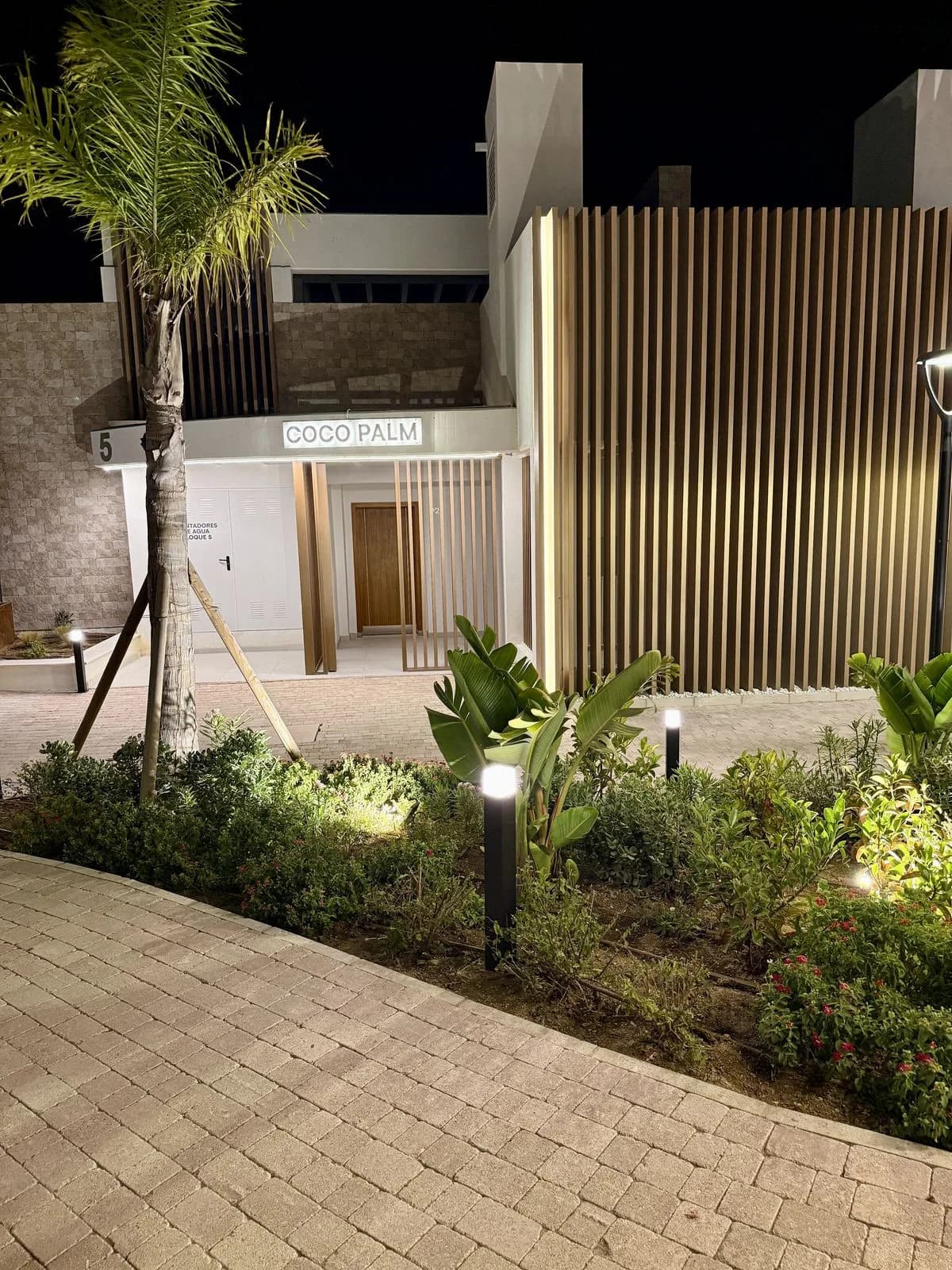 3 Bedroom Ground Floor Apartment for Sale in La Cala de Mijas, Málaga - Image 8
