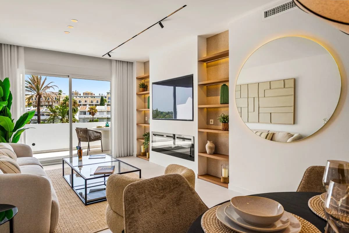 2 Bedroom Penthouse Duplex for Sale in Nueva Andalucía, Málaga - Image 8