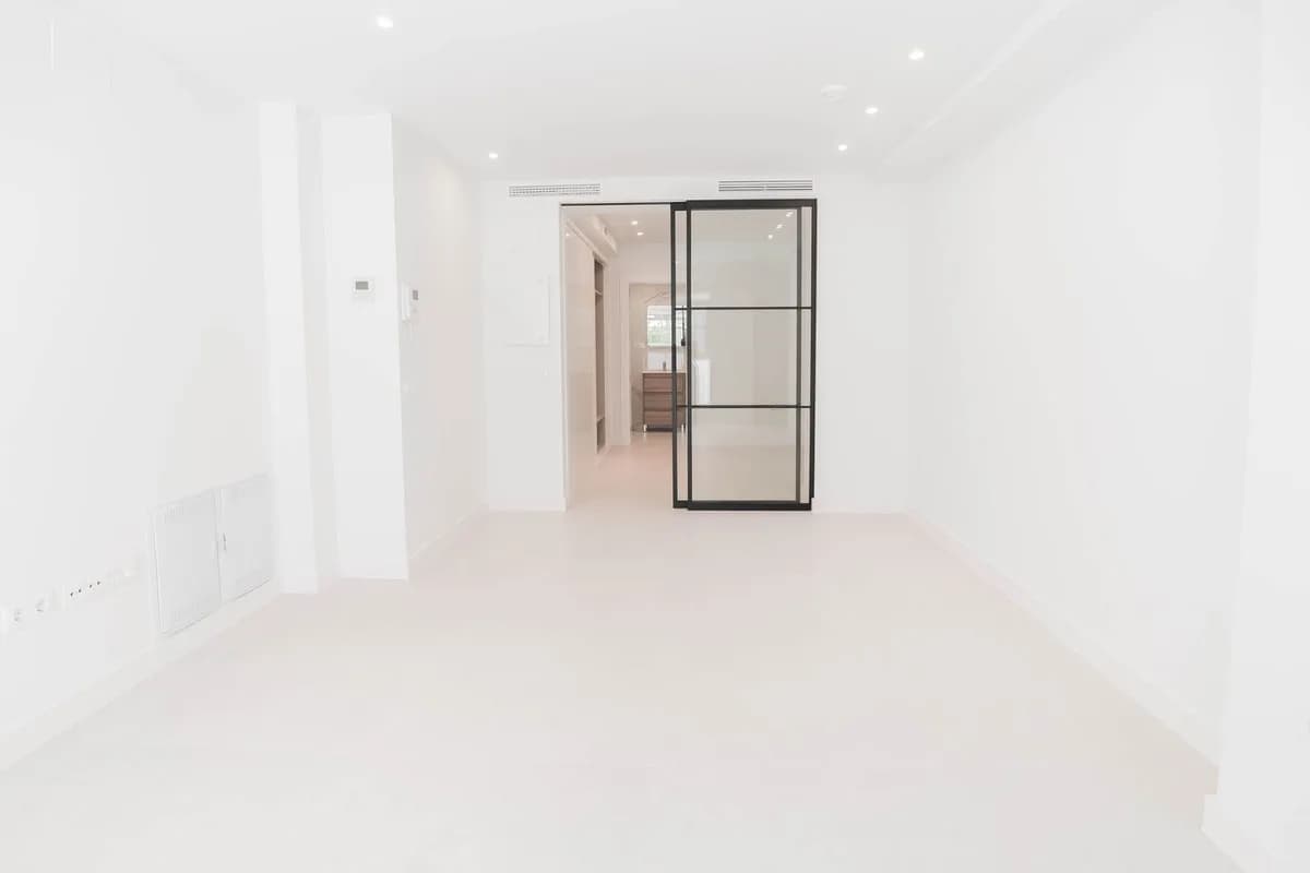 2 Bedroom Penthouse for Sale in Los Boliches, Málaga - Image 8