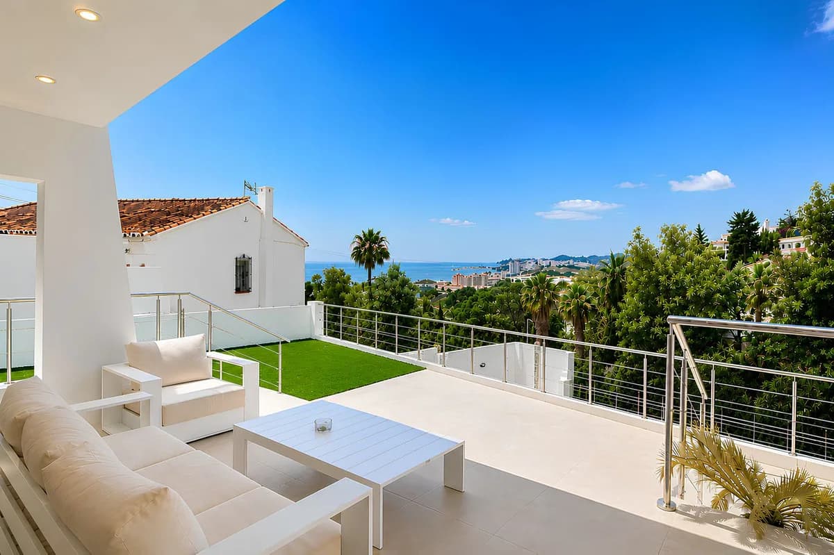 3 Bedroom Detached Villa for Sale in Torreblanca, Málaga