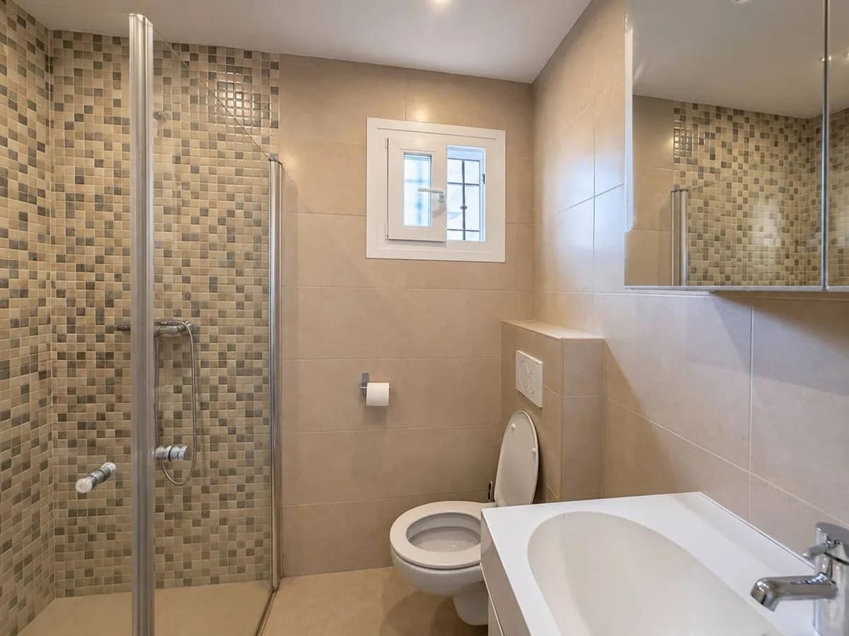 3 Bedroom Ground Floor Apartment for Sale in El Chaparral, Málaga - Image 5
