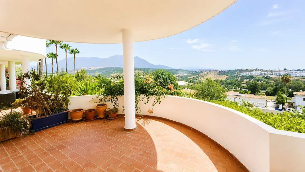 2 Bedroom Ground Floor Apartment for Sale in Estepona, Málaga - Image 7