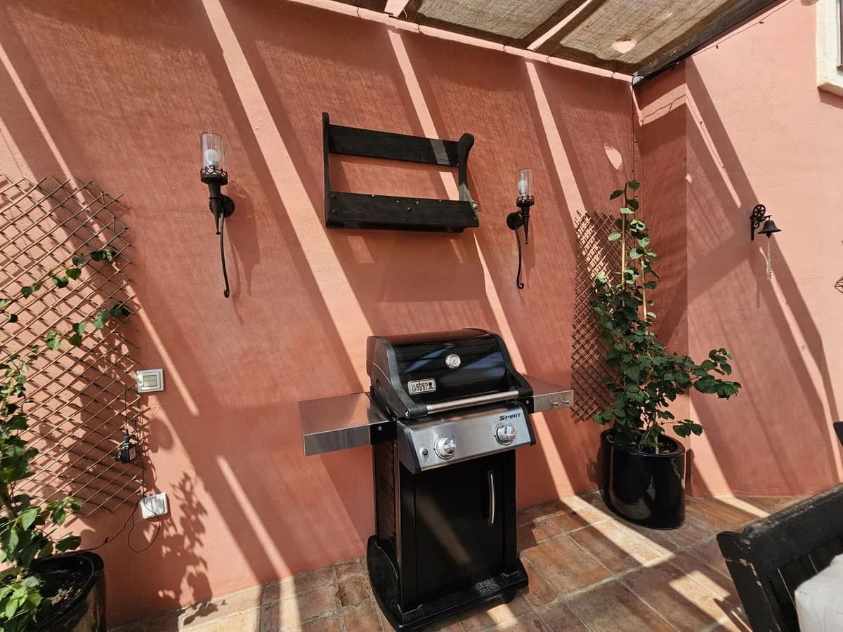 4 Bedroom Detached Villa for Sale in Pinares de San Antón, Málaga - Image 7