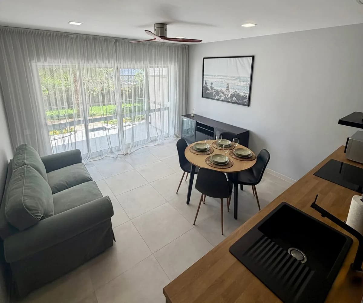 2 Bedroom Ground Floor Apartment for Sale in Benalmadena, Málaga